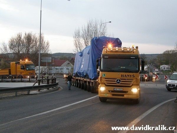 img00057.jpg